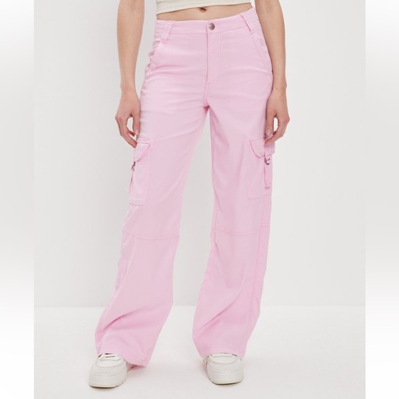 American Eagle Outfitters Pants - American Eagle Women's Super High Rise Baggy Wide Leg Cargo Pants 12 Short‎ Pink